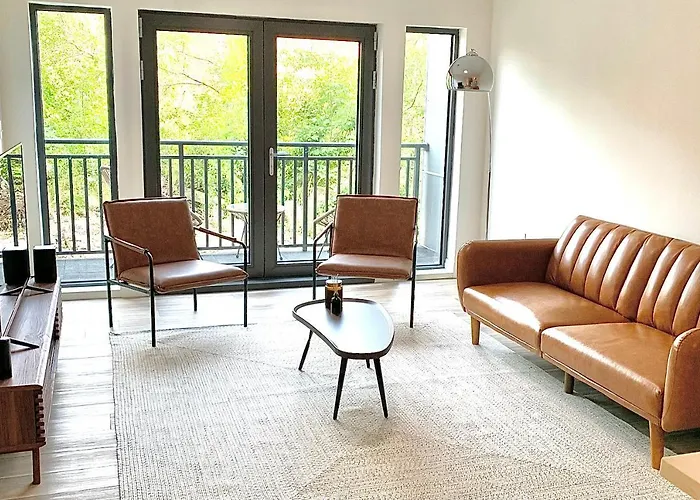Luxury Furnished Apartment In Heart Of Quincy